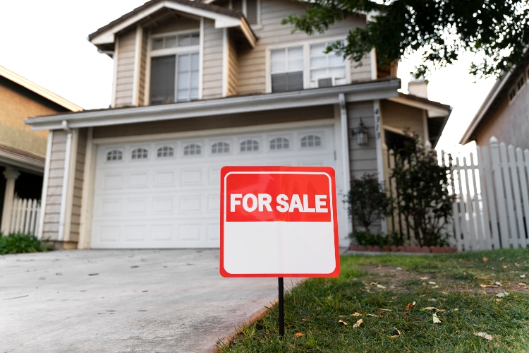 Dumpster Rentals Simplify Real Estate Cleanouts